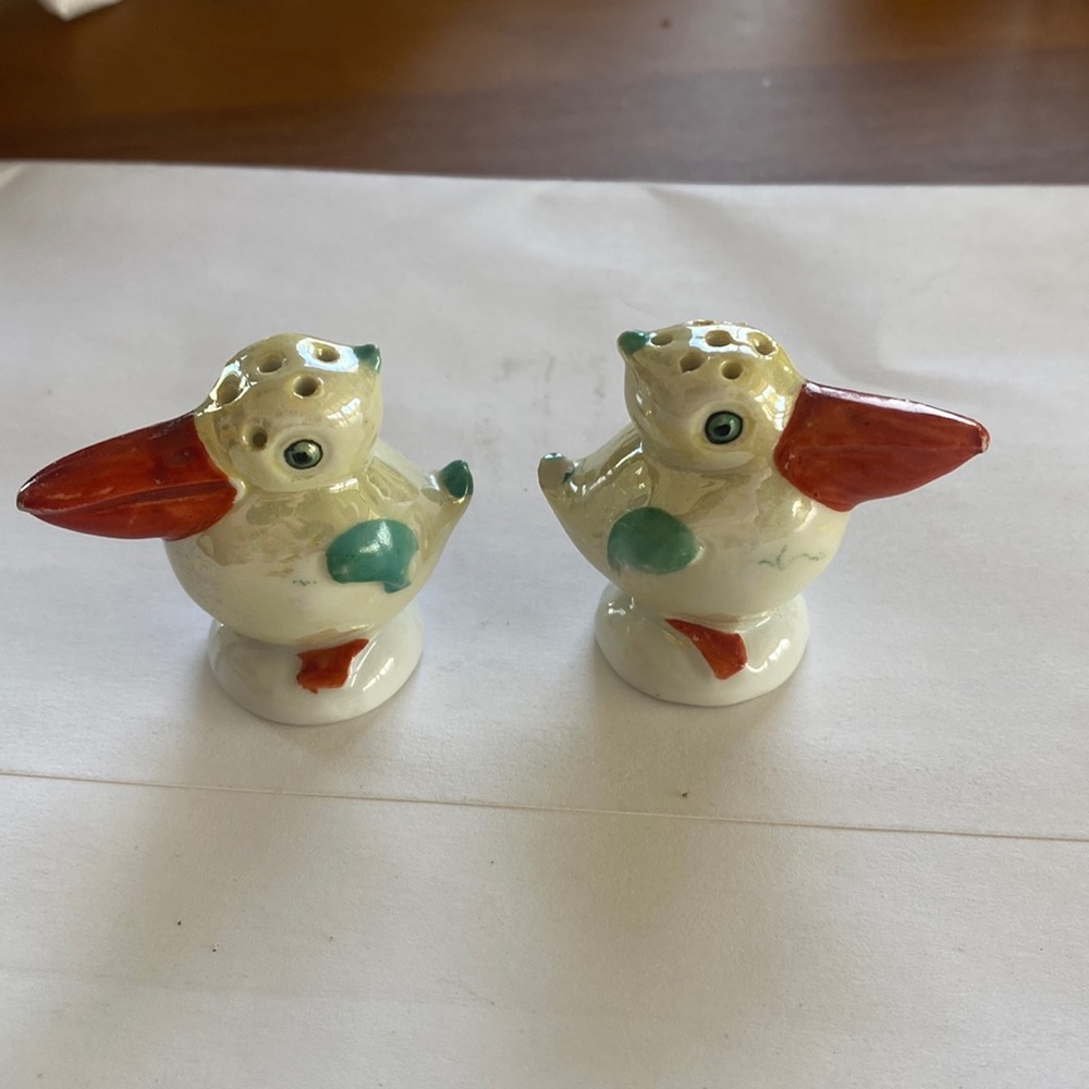 Antique seagull salt and pepper shaker from Germany